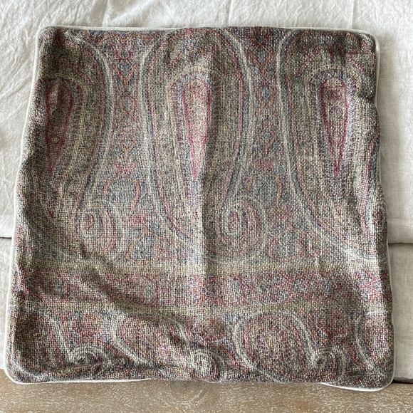 Pottery Barn Accents Pottery Barn Pillow Cover 22 In X 22 In Poshmark